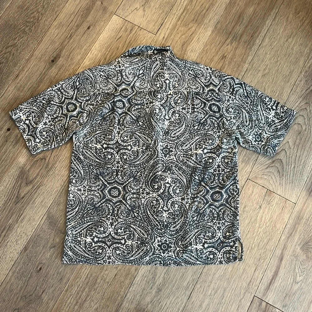 BILL BLASS vintage silk paisley short sleeve button down, size small - Picture 3 of 4